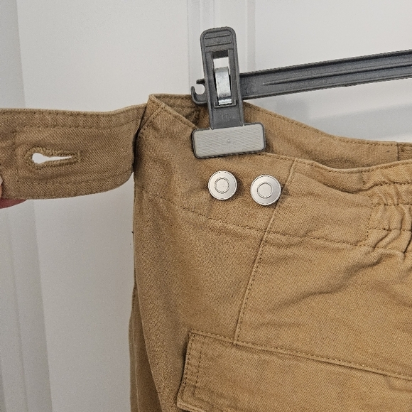 Ladies Cargilo Pants. Size M - Picture 3 of 4